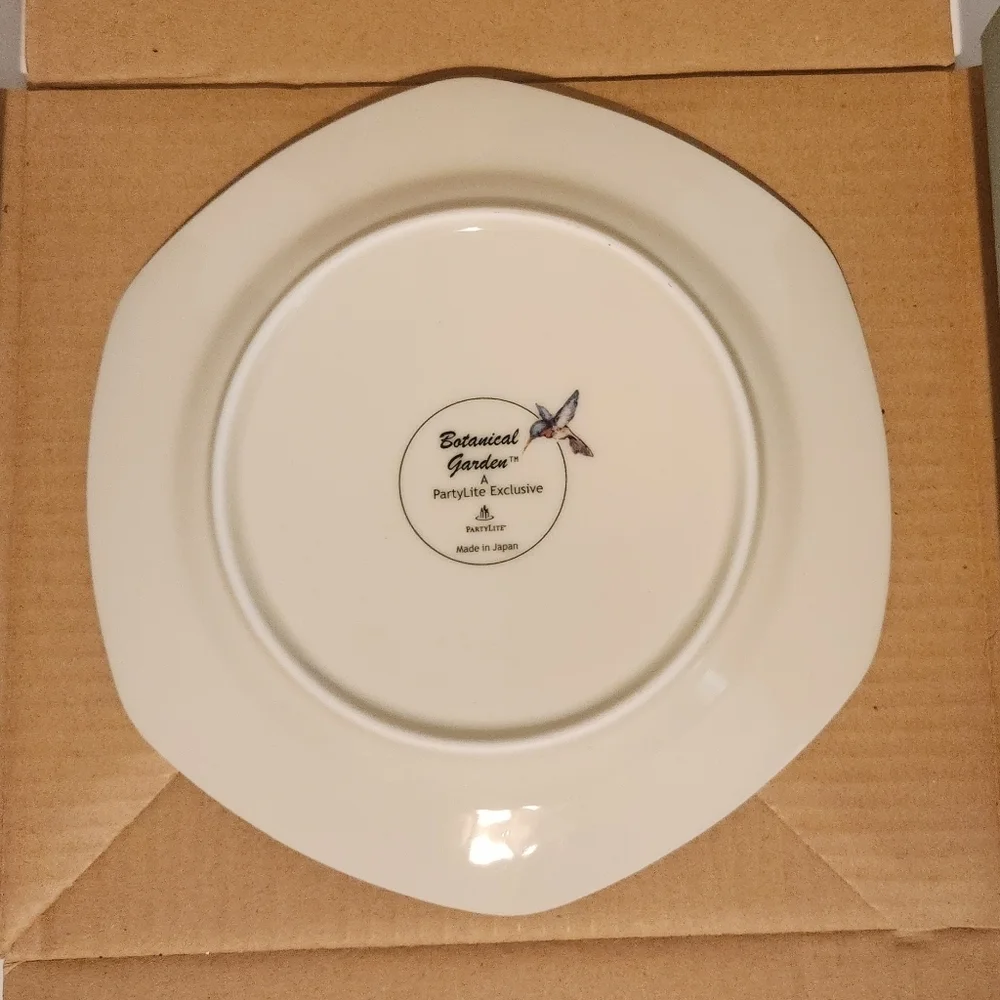 Brand New PartyLite “The Botanical Collection” Glazed Porcelain Dish Tul… - Picture 2 of 8